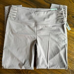 Victoria’s Secret NWT Total Knockout Leggings